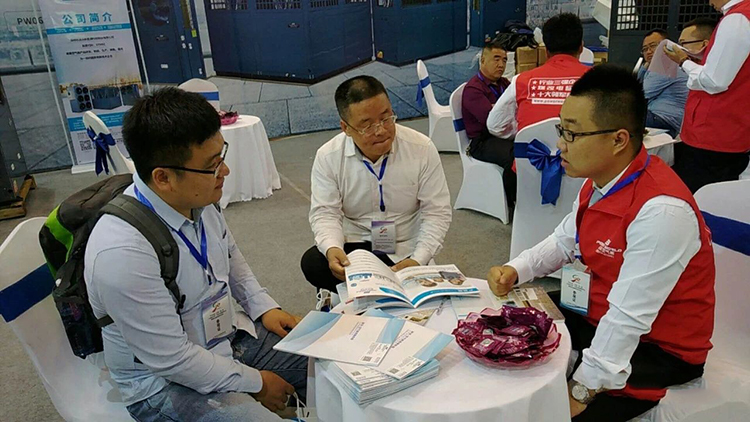 贝博空气能热泵智领臻品亮剑山西可再生能源博览会